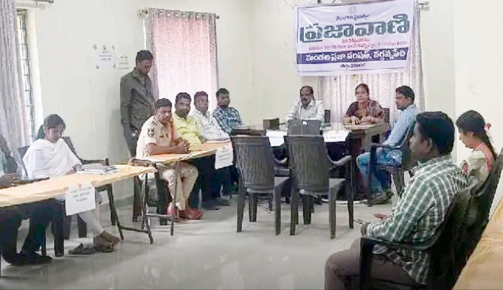 సమస్యలను క్షేత్రస్థాయిలో పరిశీలించి సత్వరమే పరిష్కరించేలా చర్యలు తీసుకుంటాం