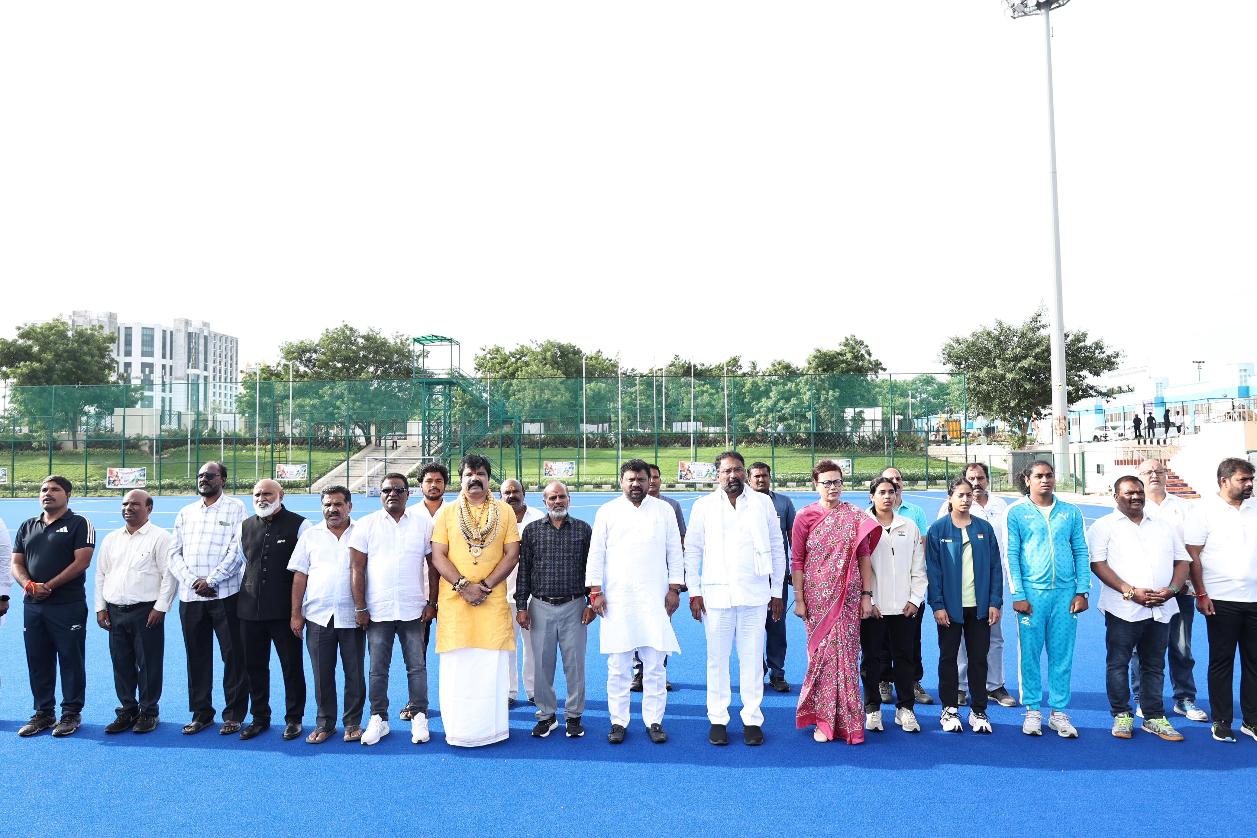 గచ్చిబౌలి హాకీ స్టేడియంలో ఘనంగా మేజర్ ధ్యాన్ చంద్ జయంతి వేడుకలు