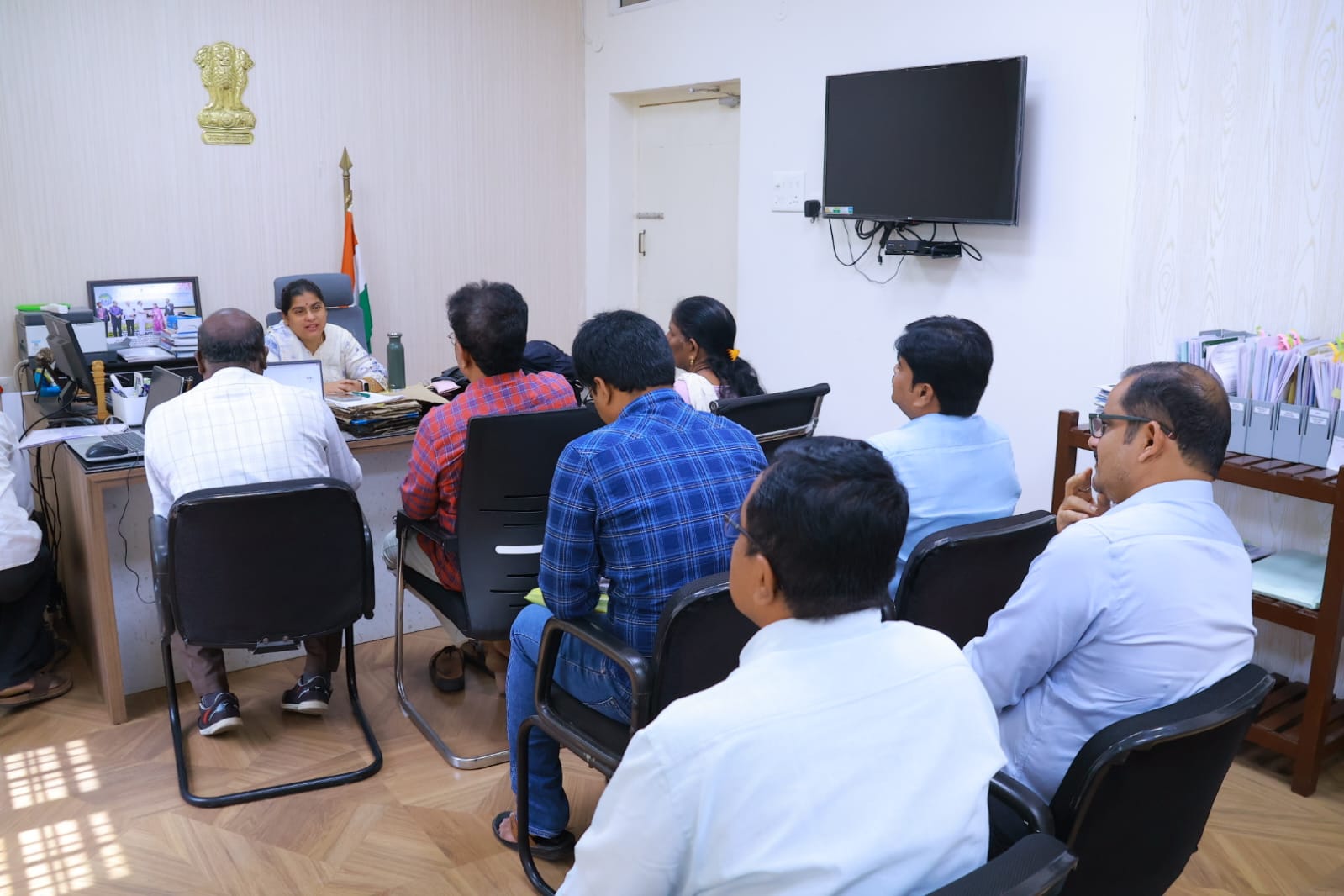 భద్రకాళి చెరువు వరద నివారణ పనులపై జిల్లా కలెక్టర్ సమీక్ష