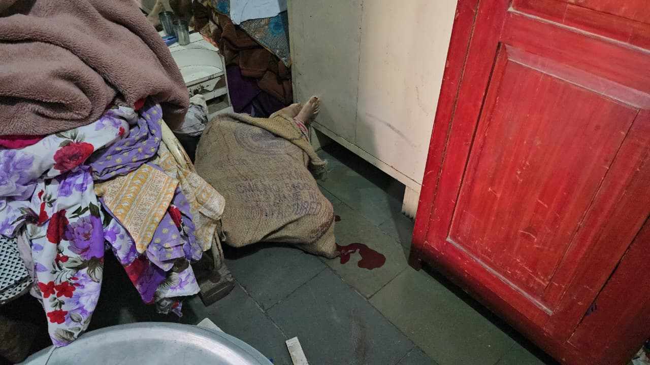 యువతిని హతమార్చిన యువకుడు