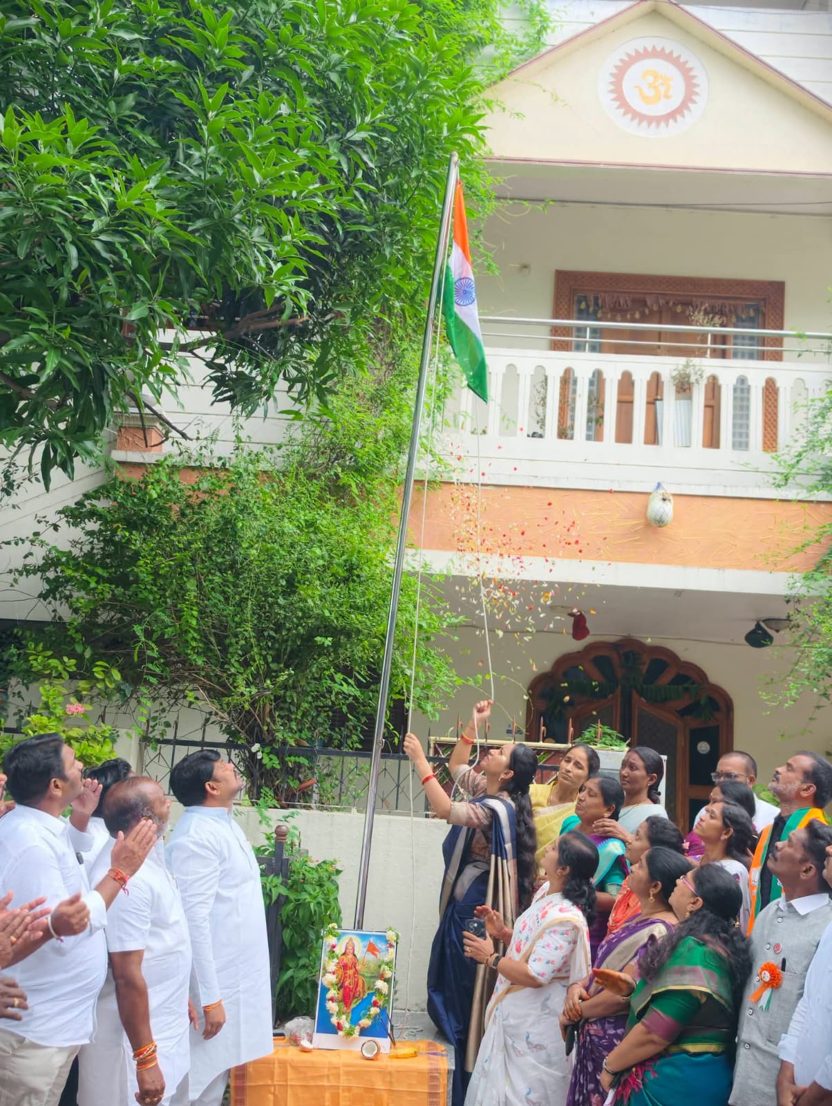 జగిత్యాల నియోజకవర్గ కార్యాలయం కమల నిలయంలో జాతీయ పతాక ఆవిష్కరణ