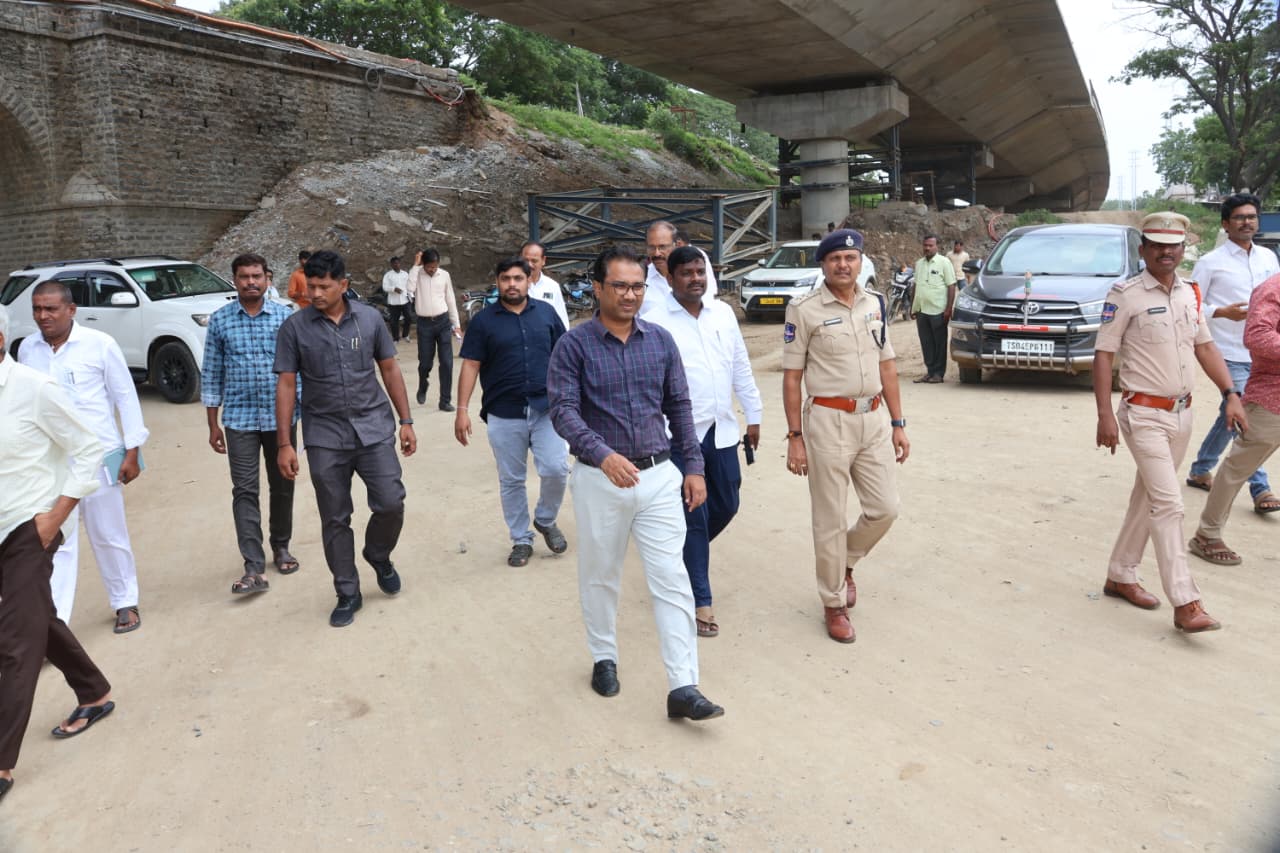 ప్రశాంత వాతావరణంలో గణేష్ ఉత్సవాలను నిర్వహించాలి: జిల్లా కలెక్టర్ దివాకర్ టీఎస్