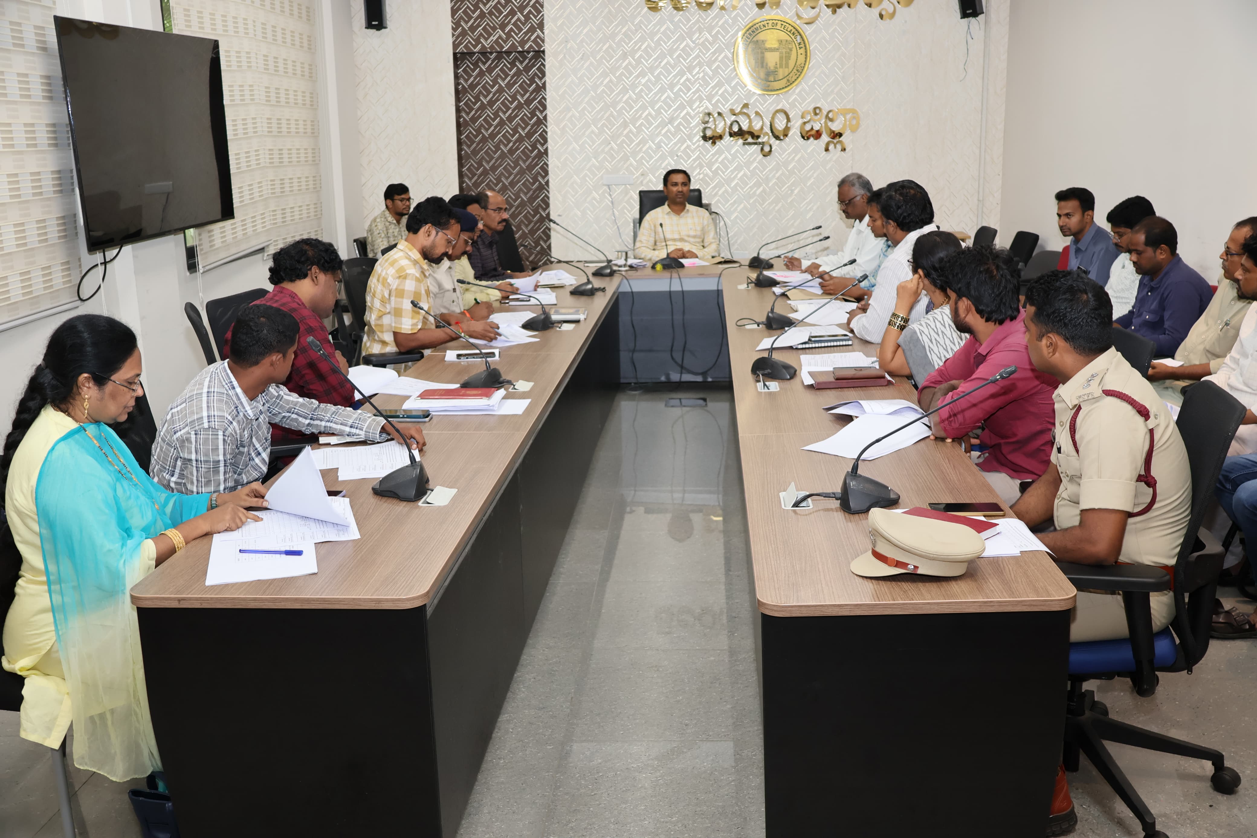పరిశ్రమల అనుమతుల్లో ఎలాంటి జాప్యం ఉండొద్దు: జిల్లా కలెక్టర్ దివాకర టిఎస్
