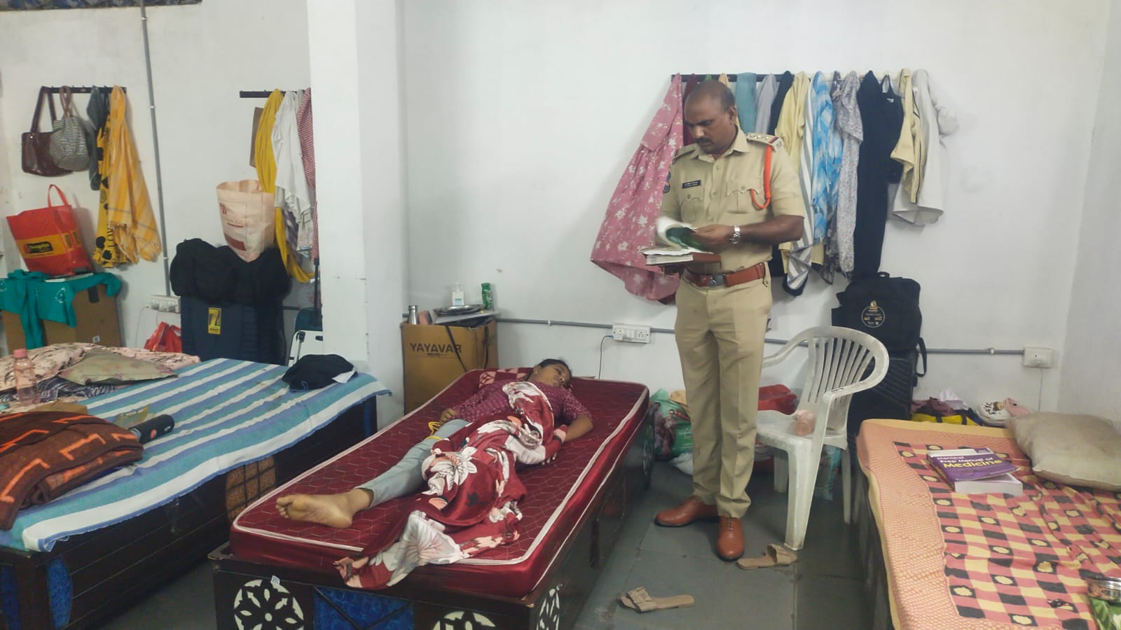 తల్లిదండ్రుల హత్యకేసులో నిందితురాలు ఆత్మహత్య