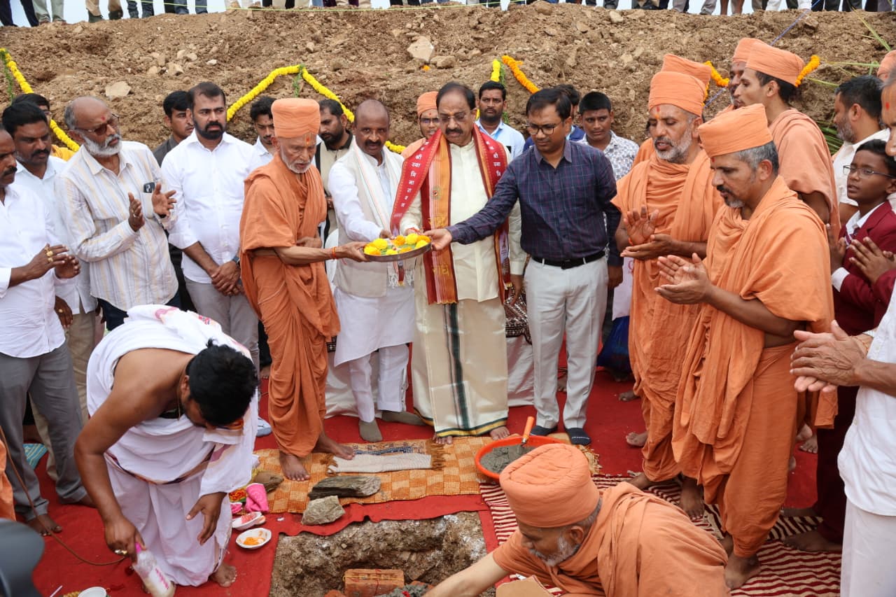 అంతర్జాతీయ ప్రమాణాలతో స్వామి నారాయణ్ గురుకుల పాఠశాల: రాష్ట్ర మంత్రి తుమ్మల నాగేశ్వరరావు