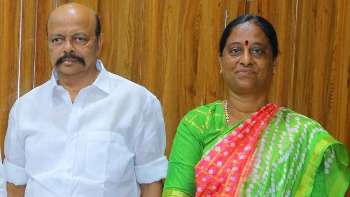 సుస్మిత వ్యాఖ్యలు ఆమె వ్యక్తిగతం: కొండా మురళి