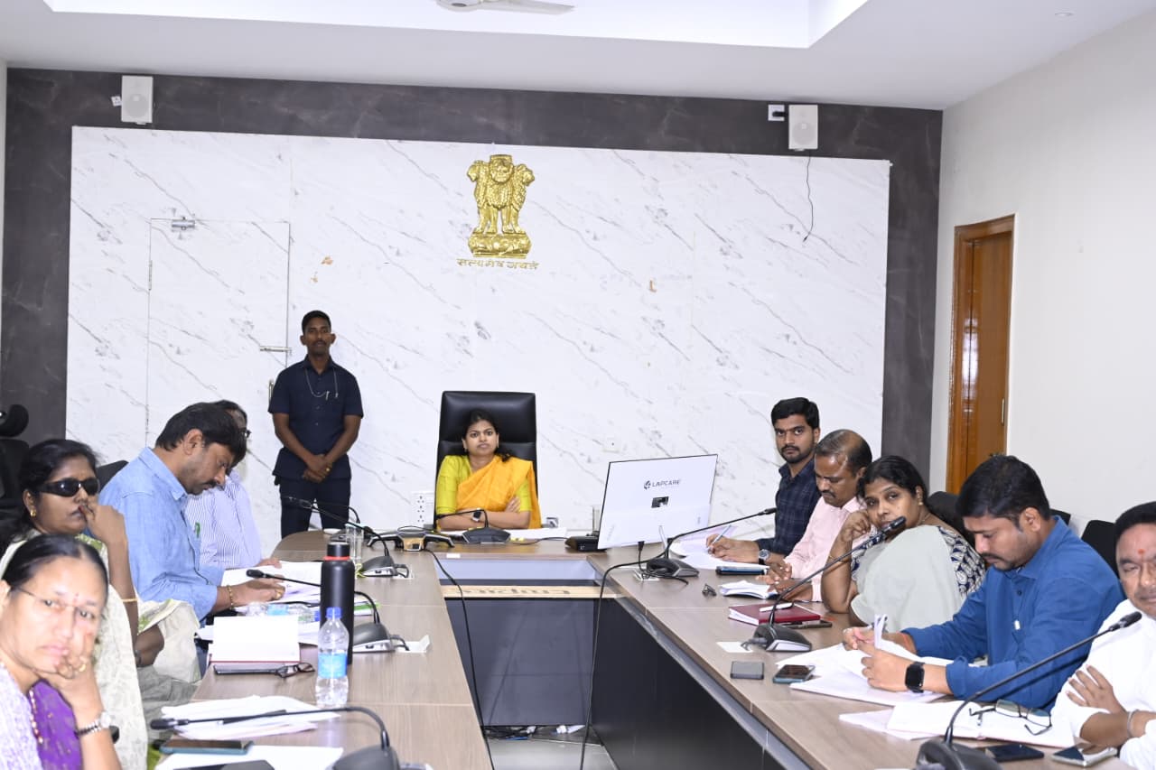ప్రత్యేక సమగ్ర సవరణ కార్యక్రమంలో గ్రామ/వార్డు సభలు నిర్వహించాలి