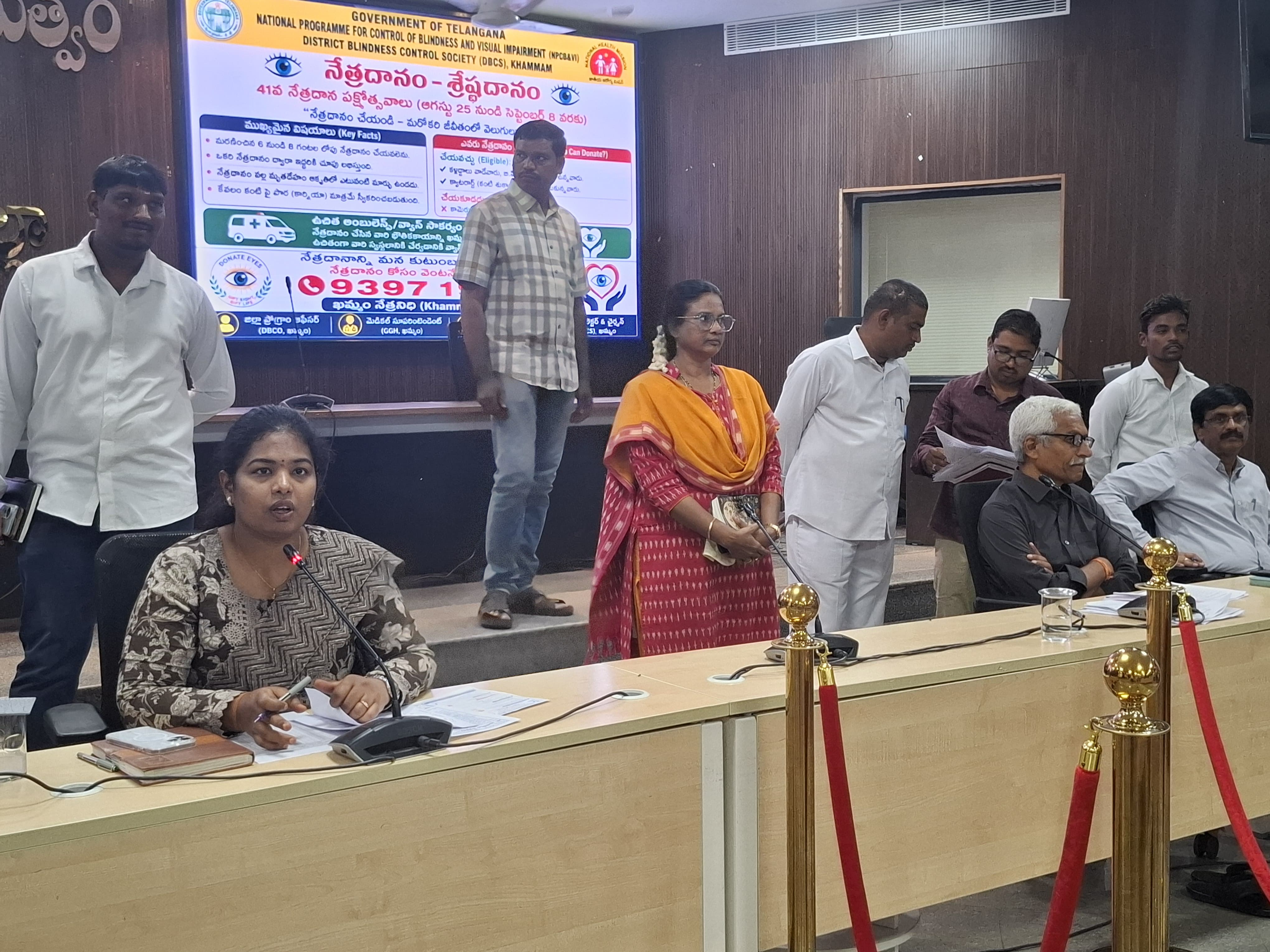 నేత్రదానం చేయండి – మరో ఇద్దరి జీవితాల్లో వెలుగులు నింపండి...