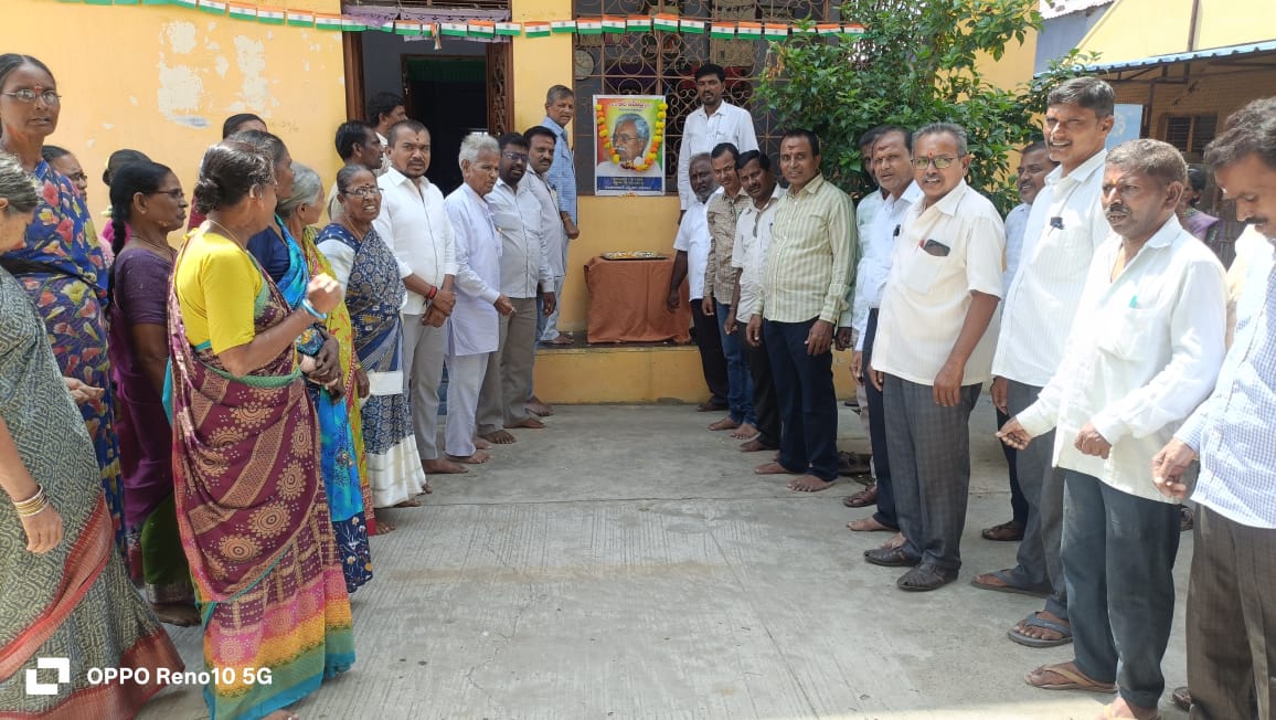హుజురాబాద్ లో  ఘనంగా టైగర్ ఆలే నరేంద్ర 80 వ జయంతి వేడుకలు