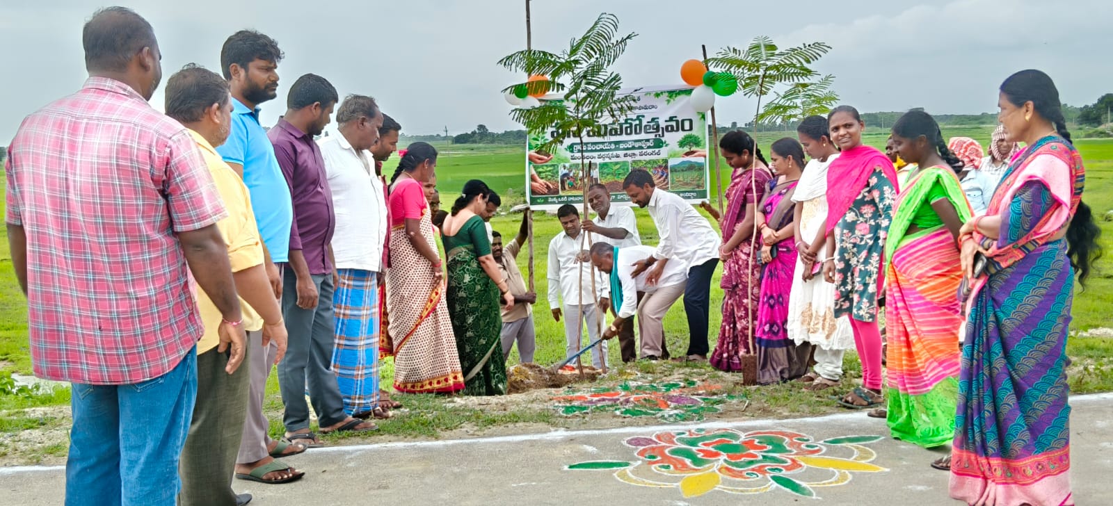 మొక్కలు నాటడం ప్రతి ఒక్కరి సామాజిక బాధ్యత