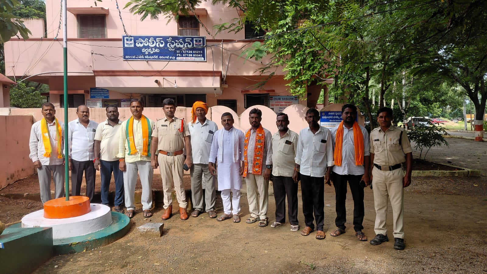 బీజేపీ నేతల ముందస్తు అరెస్టు అప్రజాస్వామికం
