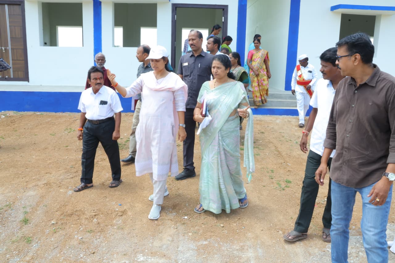పాఠశాలల్లో విద్యార్థుల అభ్యసన సామర్థ్యాలపై ప్రత్యేక దృష్టి పెట్టాలి
