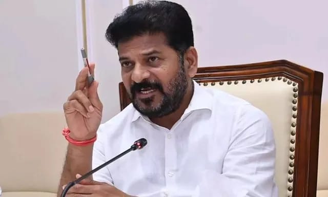 అసైన్డ్ భూములకు యాజమాన్య హక్కులు: అధికారులకు సీఎం ఆదేశాలు