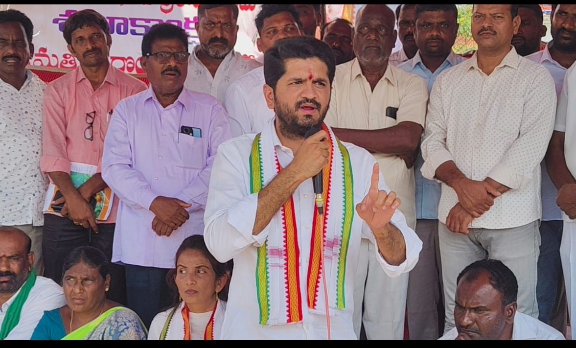 స్పీకర్ పై అనుచిత వ్యాఖ్యలు చేసిన బిఆర్ఎస్ ఎమ్మెల్సీ పై చర్యలు తీసుకోవాలి: వొడితల ప్రణవ్