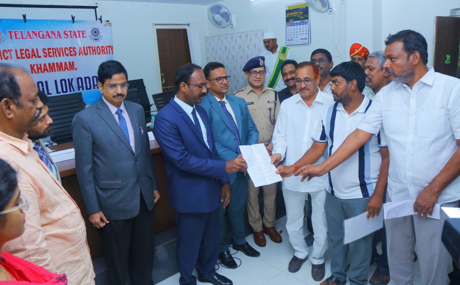 రాజీ మార్గమే రాజ మార్గం: జిల్లా ప్రధాన న్యాయమూర్తి, జిల్లా న్యాయ సేవాధికార సంస్థ చైర్మన్ నాగరాజు