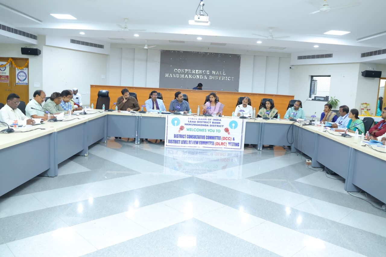 అర్హులైన లబ్ధిదారులకు రుణాలు సకాలంలో అందించాలి