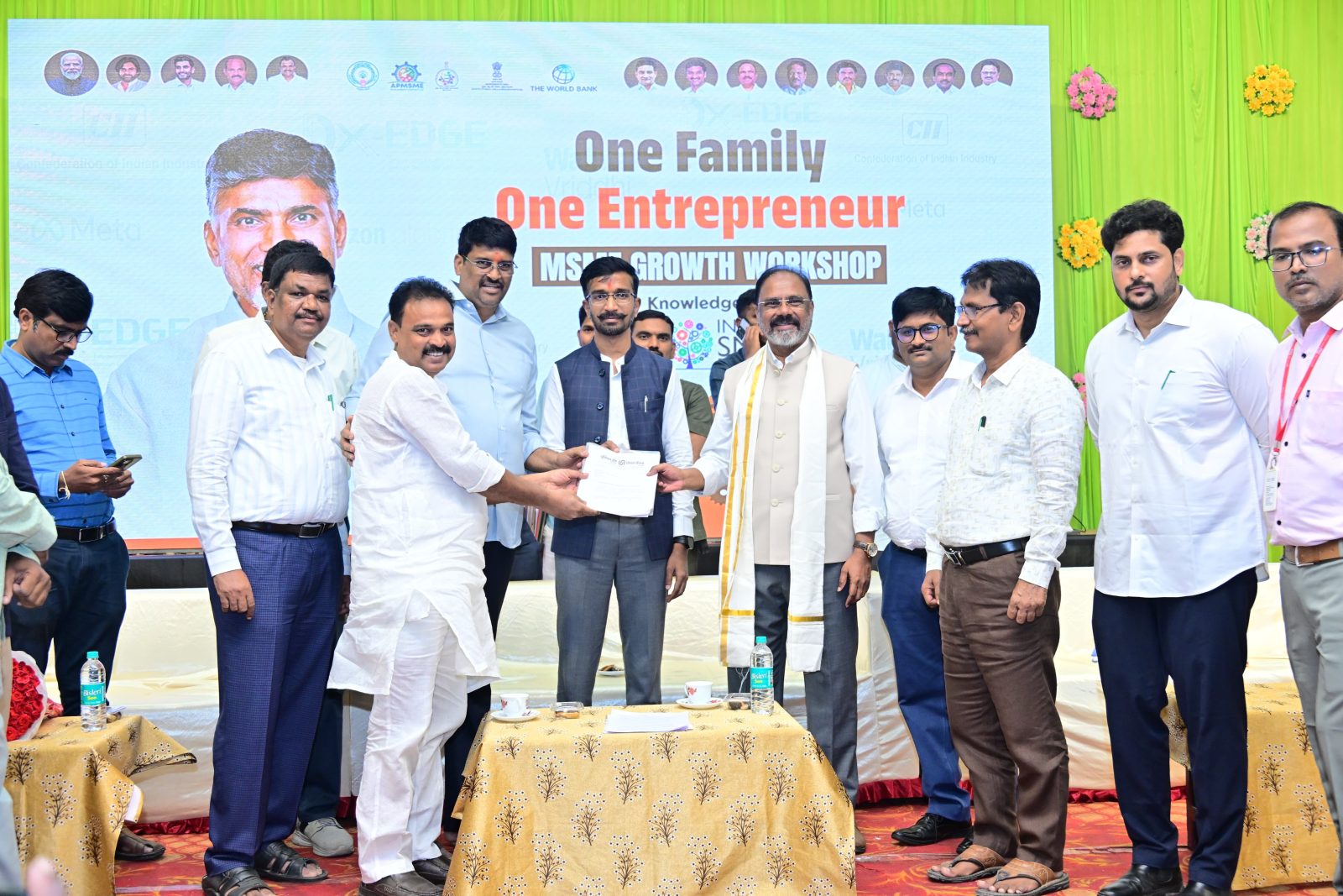ప్రతి కుటుంబం నుంచి ఒక పారిశ్రామికవేత్తను తీర్చిదిద్దడమే లక్ష్యం