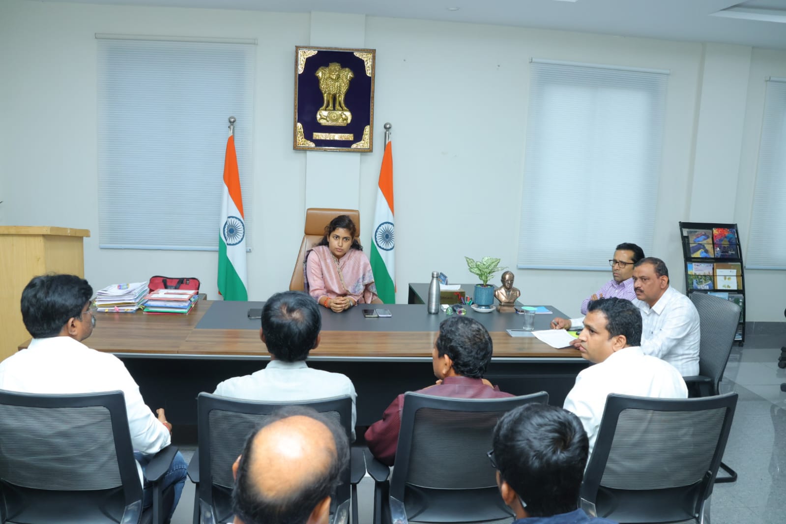 యూజీడీ భూసేకరణ ప్రక్రియను త్వరగా పూర్తి చేయాలి