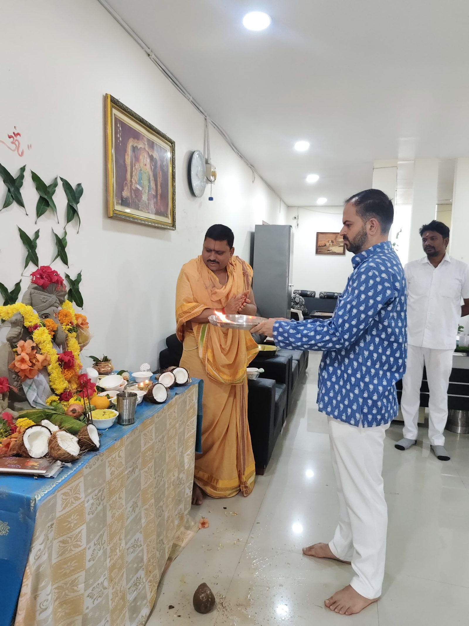 గణనాథునికి పూజలు నిర్వహించిన జిల్లా కలెక్టర్ రాహుల్ శర్మ