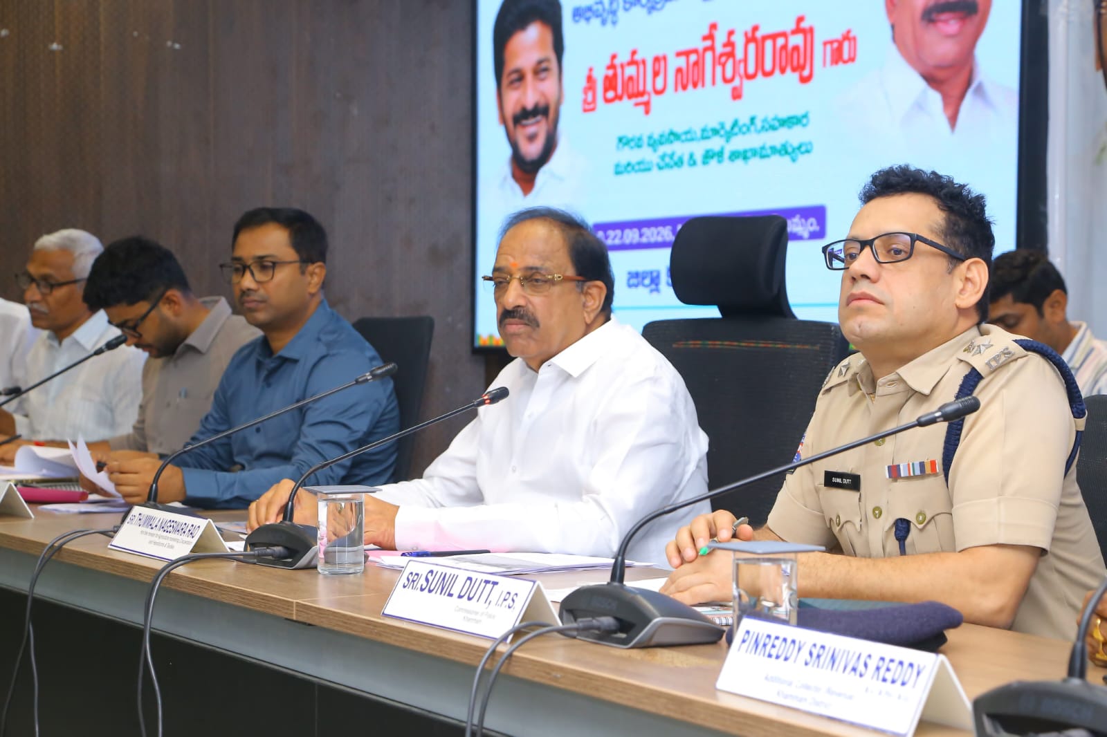 అభివృద్ధి పనులను వేగవంతంగా పూర్తి చేయాలి: మంత్రి తుమ్మల నాగేశ్వరరావు