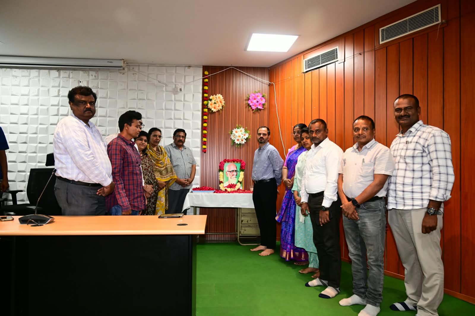 కాళోజీ నారాయణరావు జీవితం ప్రతి ఒక్కరికీ ఆదర్శప్రాయం
