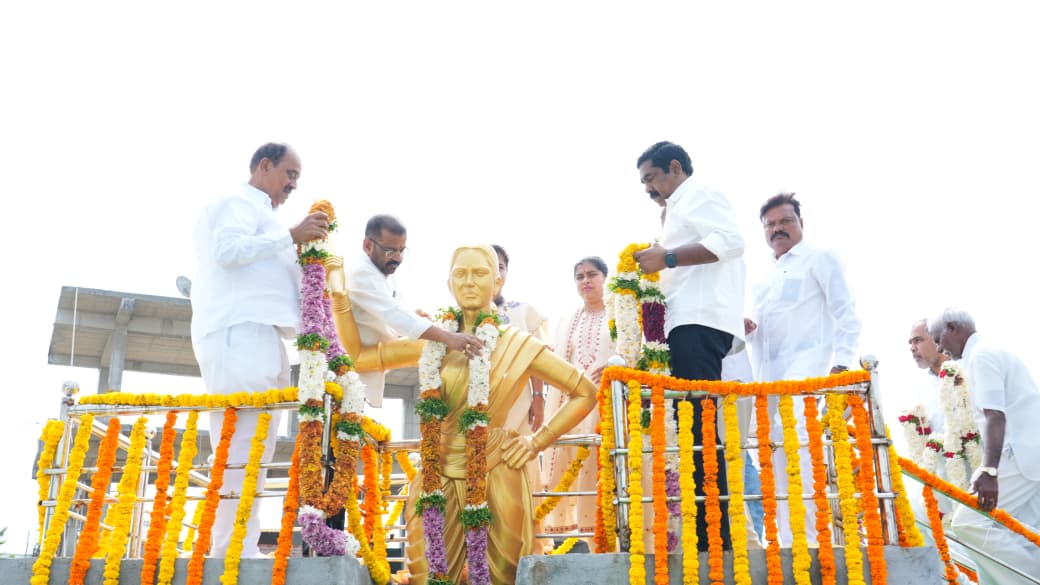 తెలంగాణ వీరనారి చాకలి ఐలమ్మ పోరాట స్ఫూర్తి చిరస్మరణీయం: ఎమ్మెల్యే నాయిని రాజేందర్ రెడ్డి