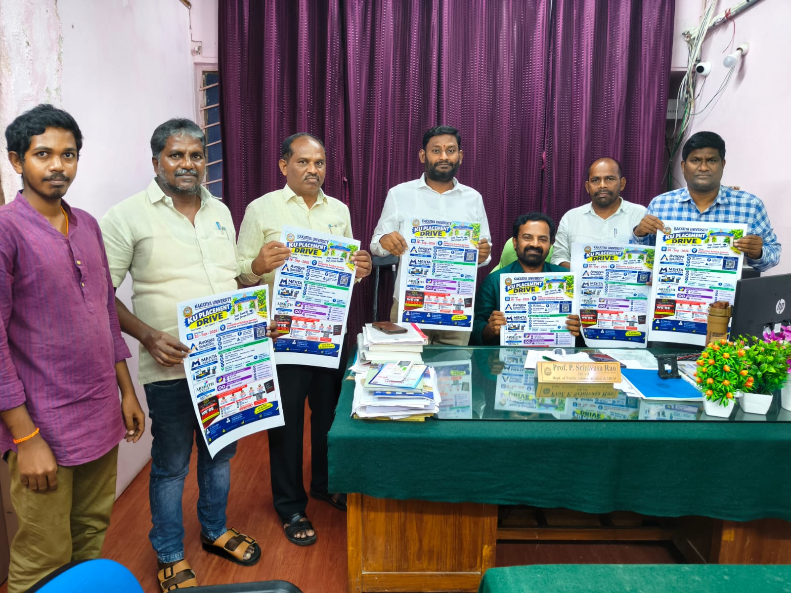 కేయూ లో మెగా ప్లేస్‌మెంట్ డ్రైవ్ పోస్టర్ ఆవిష్కరణ