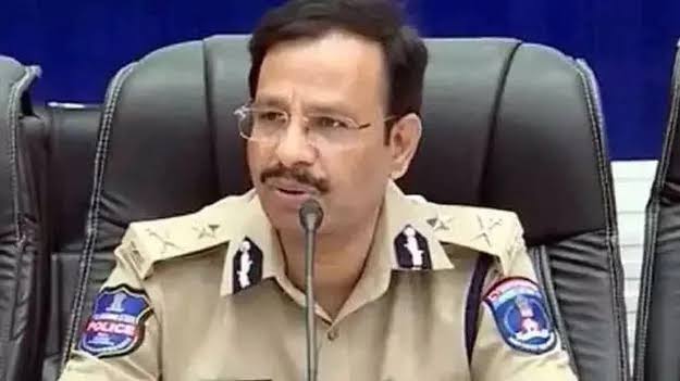 హైదరాబాద్ గణేశ్ నిమజ్జన బందోబస్తులో టెక్నాలజీ వినియోగం: సీపీ సజ్జనార్