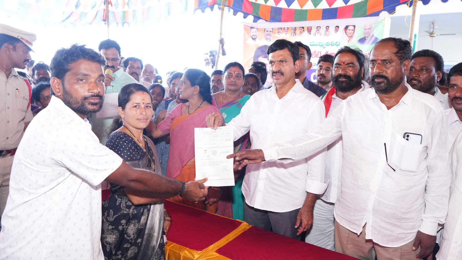 పేదల సంక్షేమమే ధ్యేయంగా ఇందిరమ్మ ప్రభుత్వం