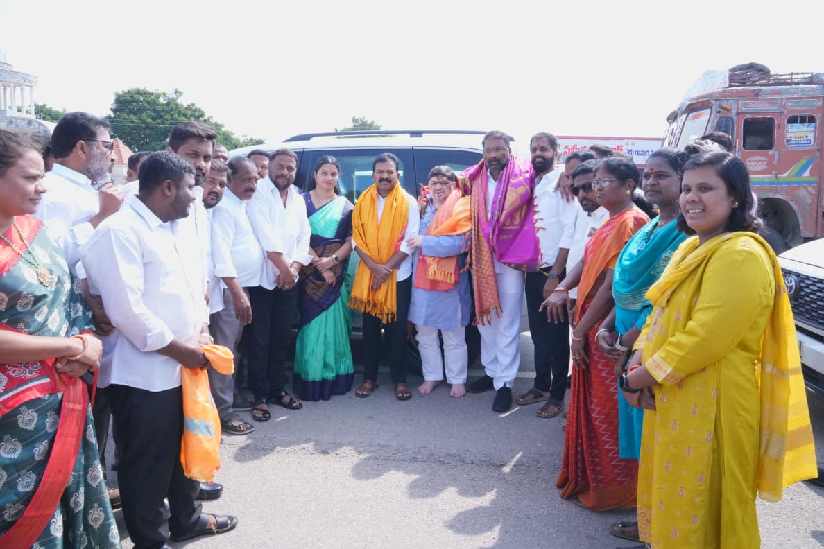 చాకలి ఐలమ్మ పోరాట స్ఫూర్తితో సామాజిక న్యాయం కోసం ఉద్యమిద్దాం: మంత్రి పొన్నం ప్రభాకర్