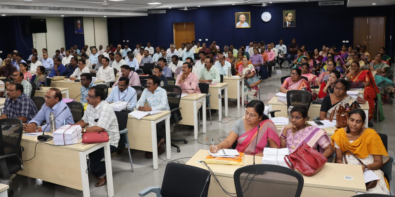విద్యార్థుల భవిష్యత్‌కు మార్గదర్శకులుగా ఉప్యాధ్యాయులు నిలవాలి