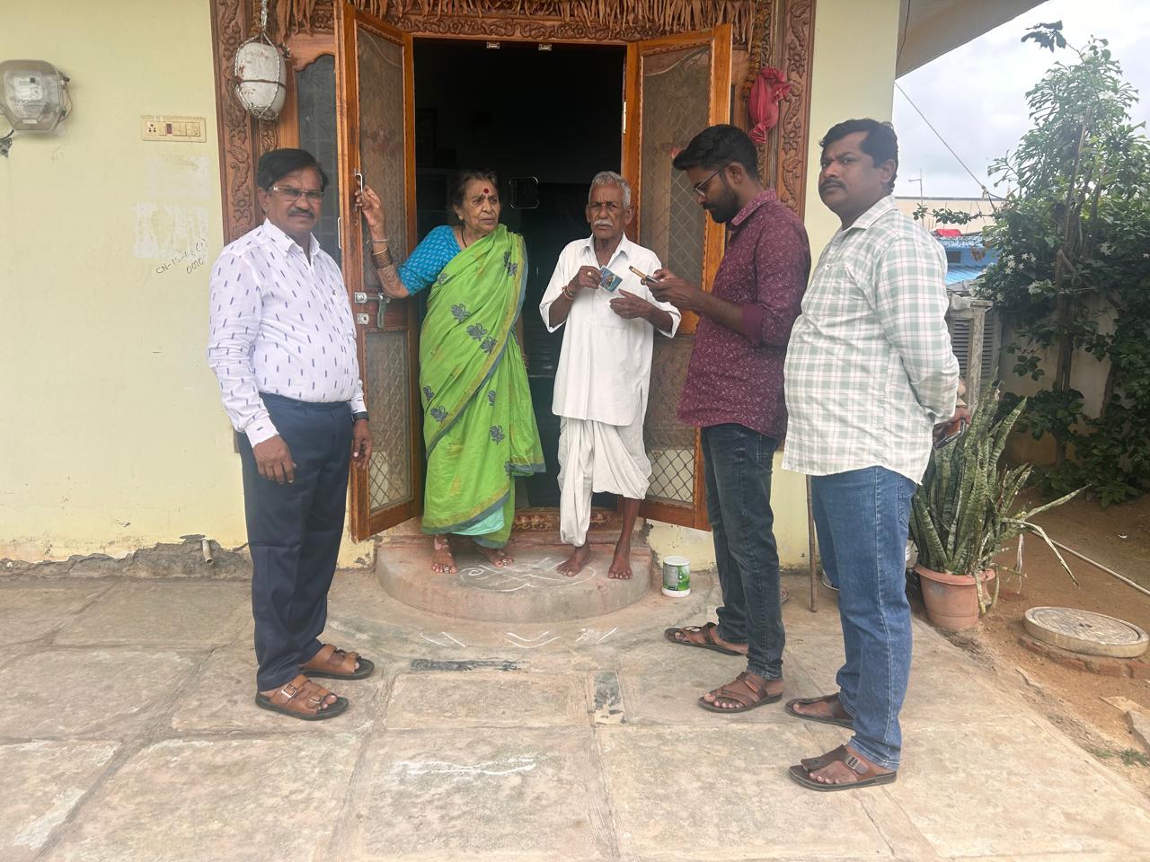 భూ రీ-సర్వే పనులను పారదర్శకంగా, వేగవంతంగా పూర్తి చేయాలి