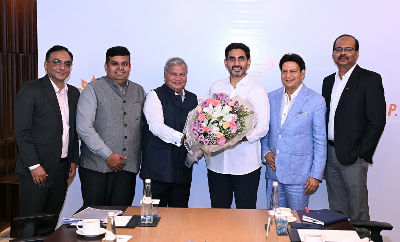 విశాఖలో గ్రీన్‌ఫీల్డ్ టైర్ల తయారీ యూనిట్‌ ఏర్పాటు చేయండి