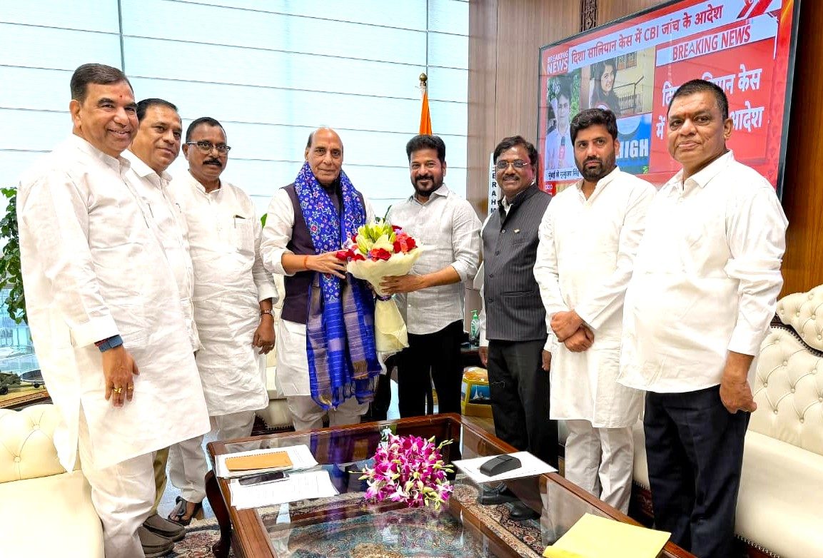 గ్లోబల్ సమ్మిట్- రక్ష ఎక్స్పోలో భాగస్వాములు కండి