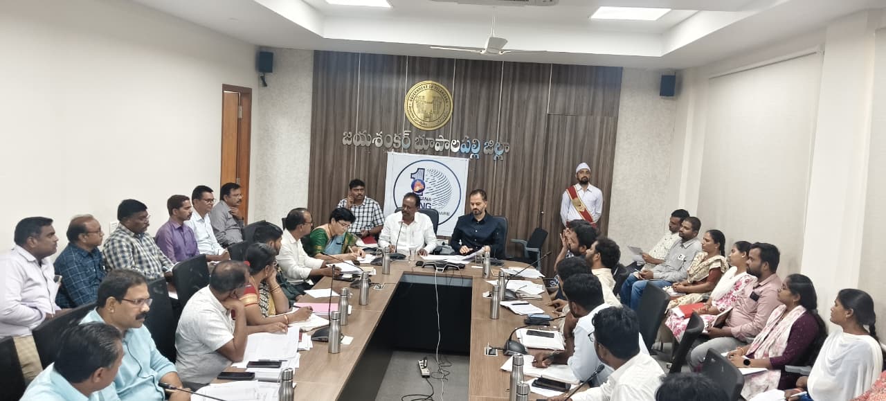 ఇందిరమ్మ ఇళ్ల నిర్మాణం ప్రభుత్వానికి అత్యంత ప్రతిష్టాత్మకమైన కార్యక్రమం