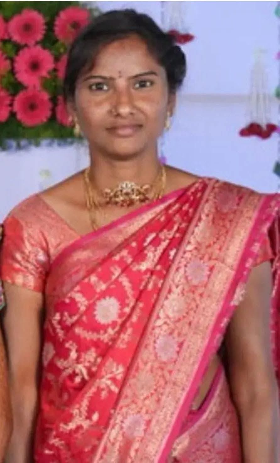 మృతదేహాన్ని ముక్కలుగా నరికి అడవిలో పారేసిన యువకుడు