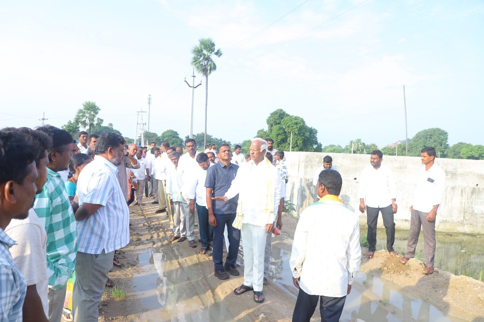 ప్రతి నీటి చుక్కనూ ఒడిసిపట్టే ప్రయత్నం చేస్తున్న ఎమ్మెల్యే కడియం శ్రీహరి