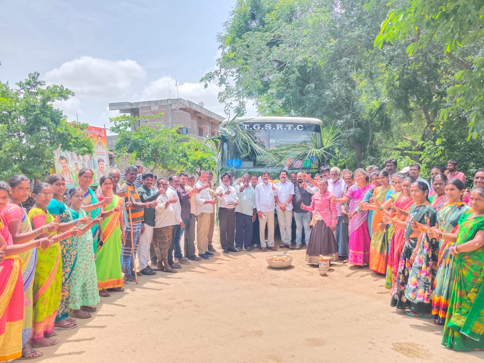 గుడ్డెలుగులపల్లెకు నూతన ఆర్టీసీ బస్సు ప్రారంభం