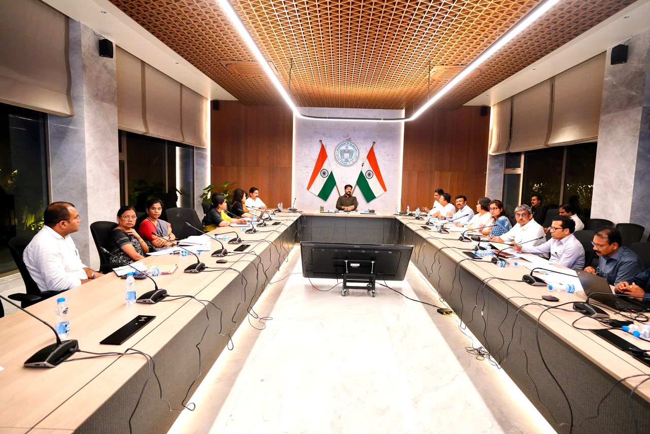 హైదరాబాద్ తరహాలో వరంగల్ అభివృద్ధి: సీఎం రేవంత్ రెడ్డి