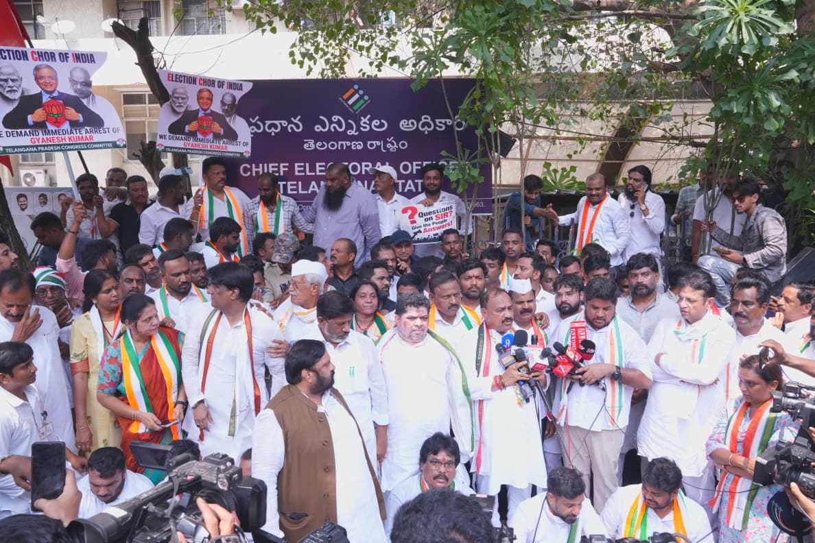 భారత ఎన్నికల ప్రధాన కమిషనర్ రాజీనామా చేయాలని టీపీసీసీ భారీ నిరసన ర్యాలీ, ధర్నా..