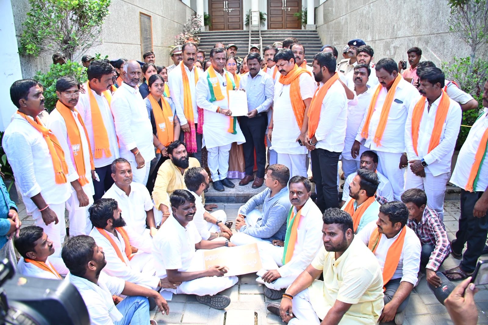 ఈ సందర్భంగా ఎమ్మెల్యే మాట్లాడుతూ