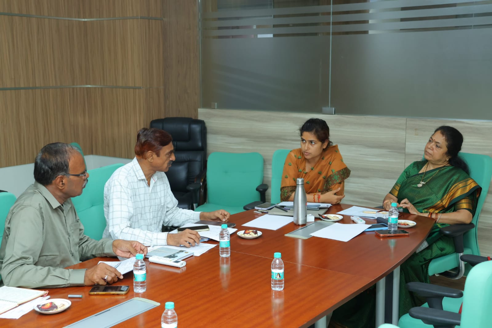 అభివృద్ధి పనులు వేగవంతం కావాలి
