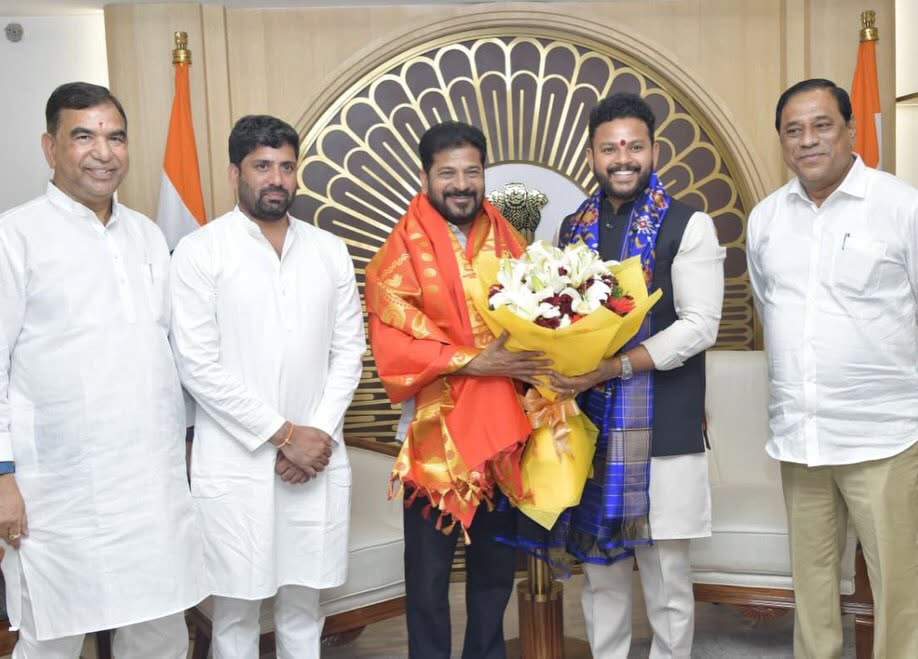 ఆదిలాబాద్, మామూనూరు విమానాశ్రయాల నిర్మాణ పనులు వేగవంతం చేయాలి