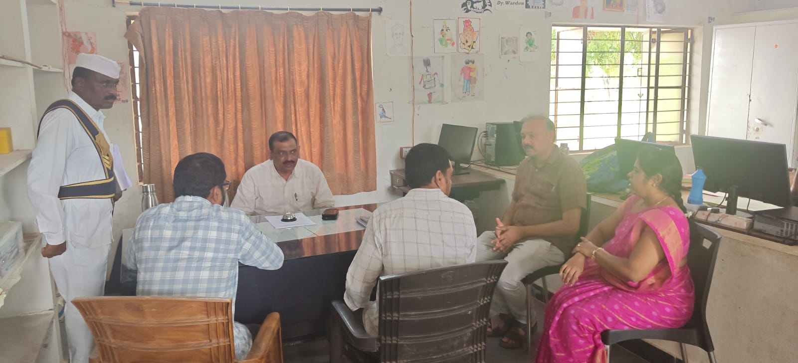 ఎంజేపీ గురుకుల పాఠశాలను తనిఖీ చేసిన అదనపు కలెక్టర్