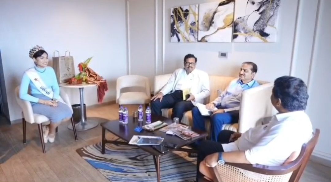 ఫరెవర్ మిస్ యూనివర్స్ ఇండియా-2025 విజేత డాక్టర్ సృజనా దేవికి మంత్రి దుర్గేష్ అభినందనలు