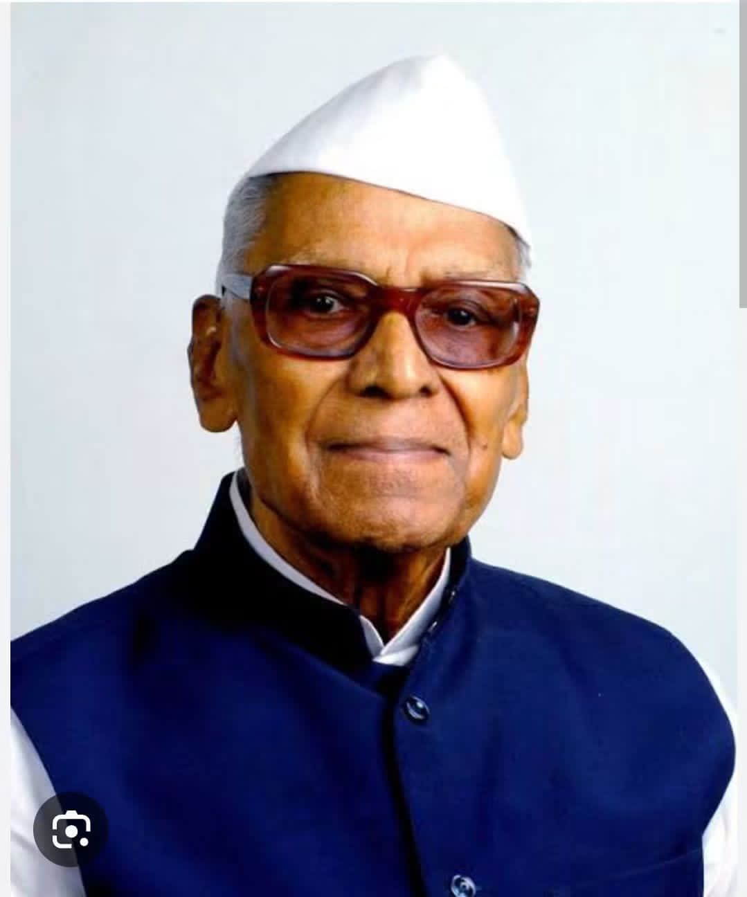 బహుముఖ పోరాట ధీరుడు ఆచార్య కొండా లక్ష్మణ్ బాపూజీ: ఆయన స్ఫూర్తితోనే బీసీ హక్కుల సాధన