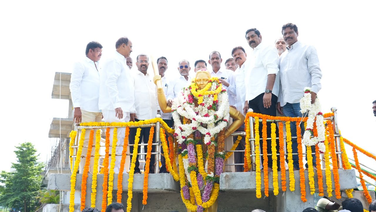 తెలంగాణ వీరనారి చాకలి ఐలమ్మ పోరాట స్ఫూర్తి చిరస్మరణీయం: ఎమ్మెల్యే నాయిని రాజేందర్ రెడ్డి
