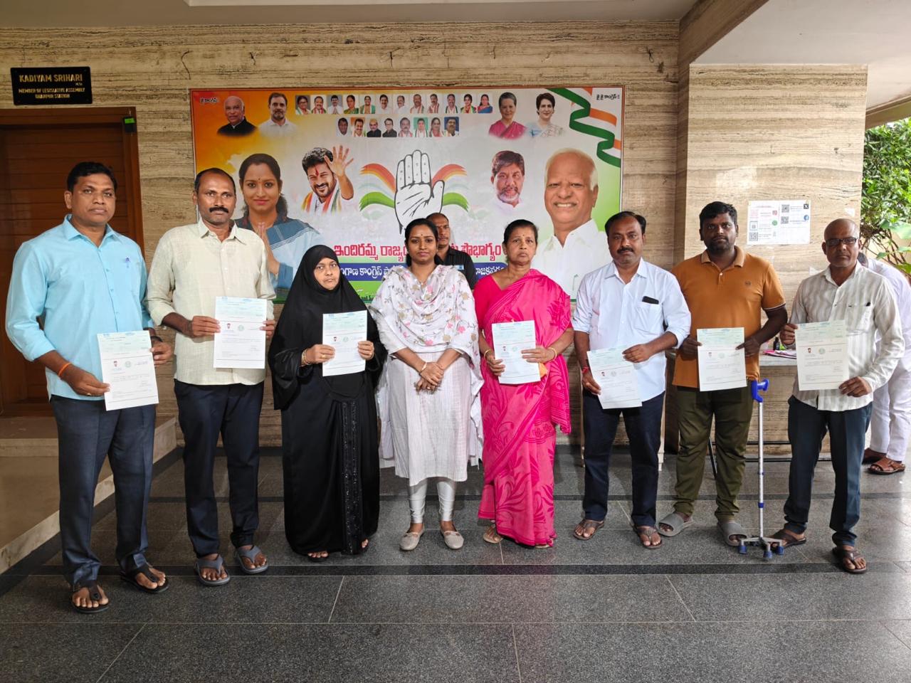సీఎంఆర్‌ఎఫ్‌ చెక్కులతో నిరుపేదలకు భరోసా